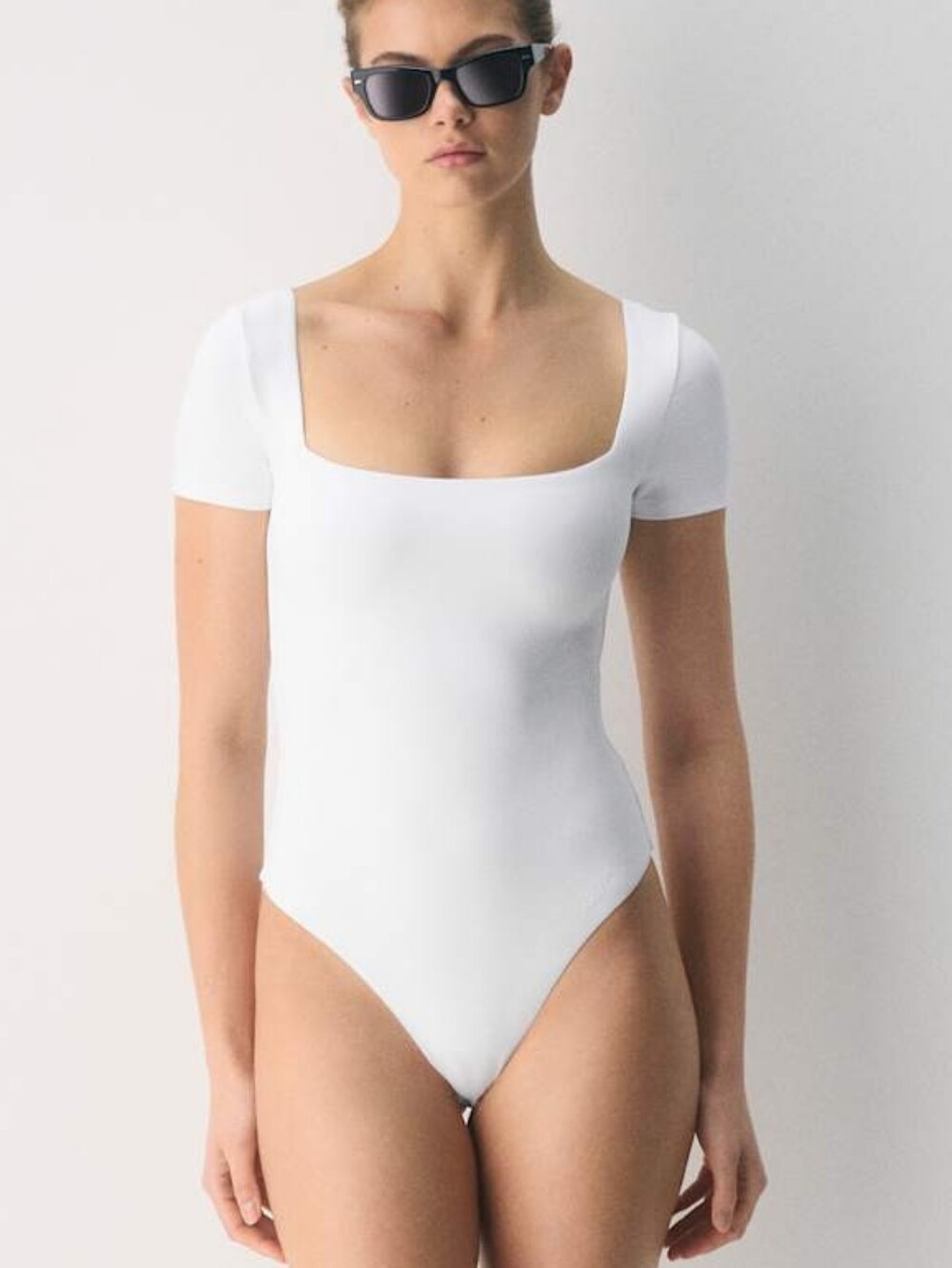 Aritzia Casual Contour Squareneck Bodysuit